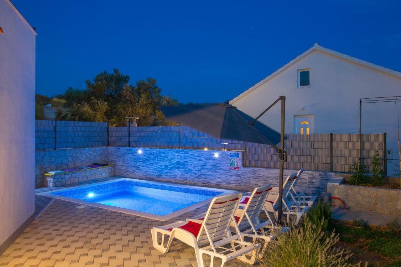 Villa Supuk Vinisce Exterior photo